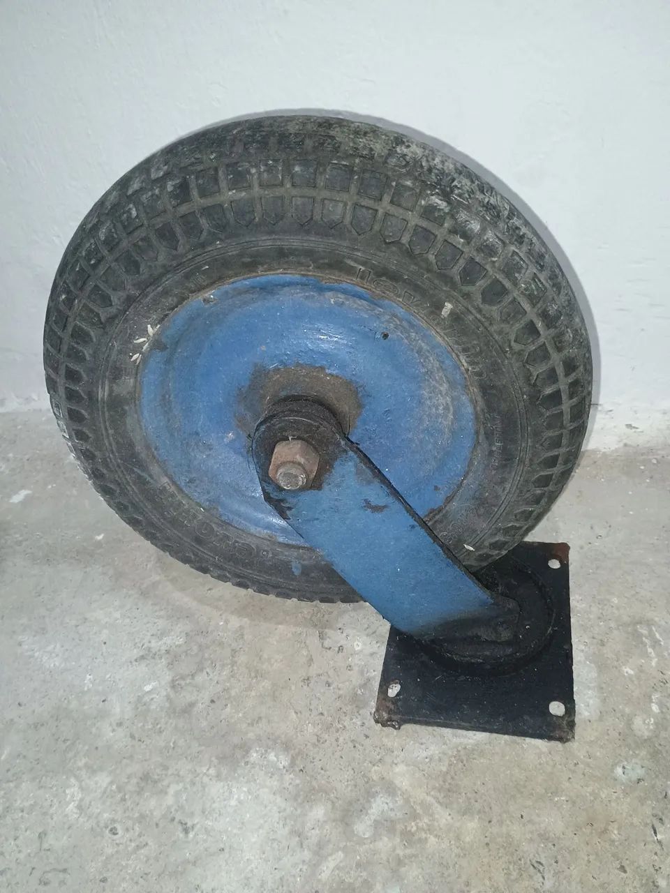 Pneus dê rolamento com giro compreto