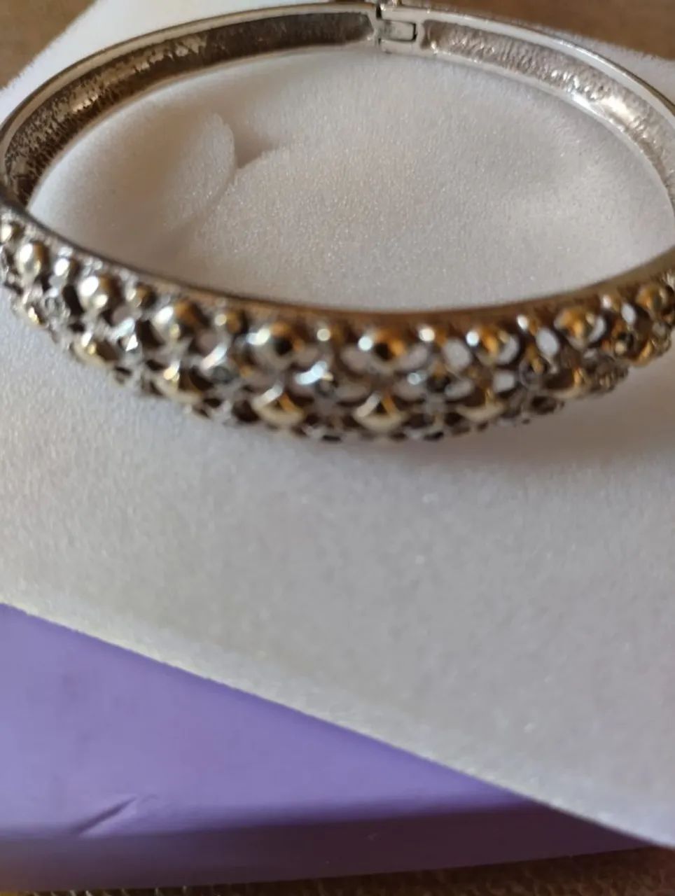Bracelete de prata com detalhes de ouro e pedras macacitas  - Foto 4