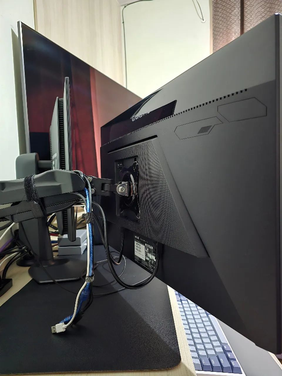 Monitor Gamer Gigabyte M28u - hdmi-2.1 - Foto 3