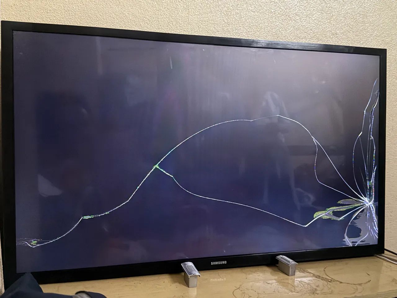 Smart TV Samsung Série 4 T4300 de 32 polegadas