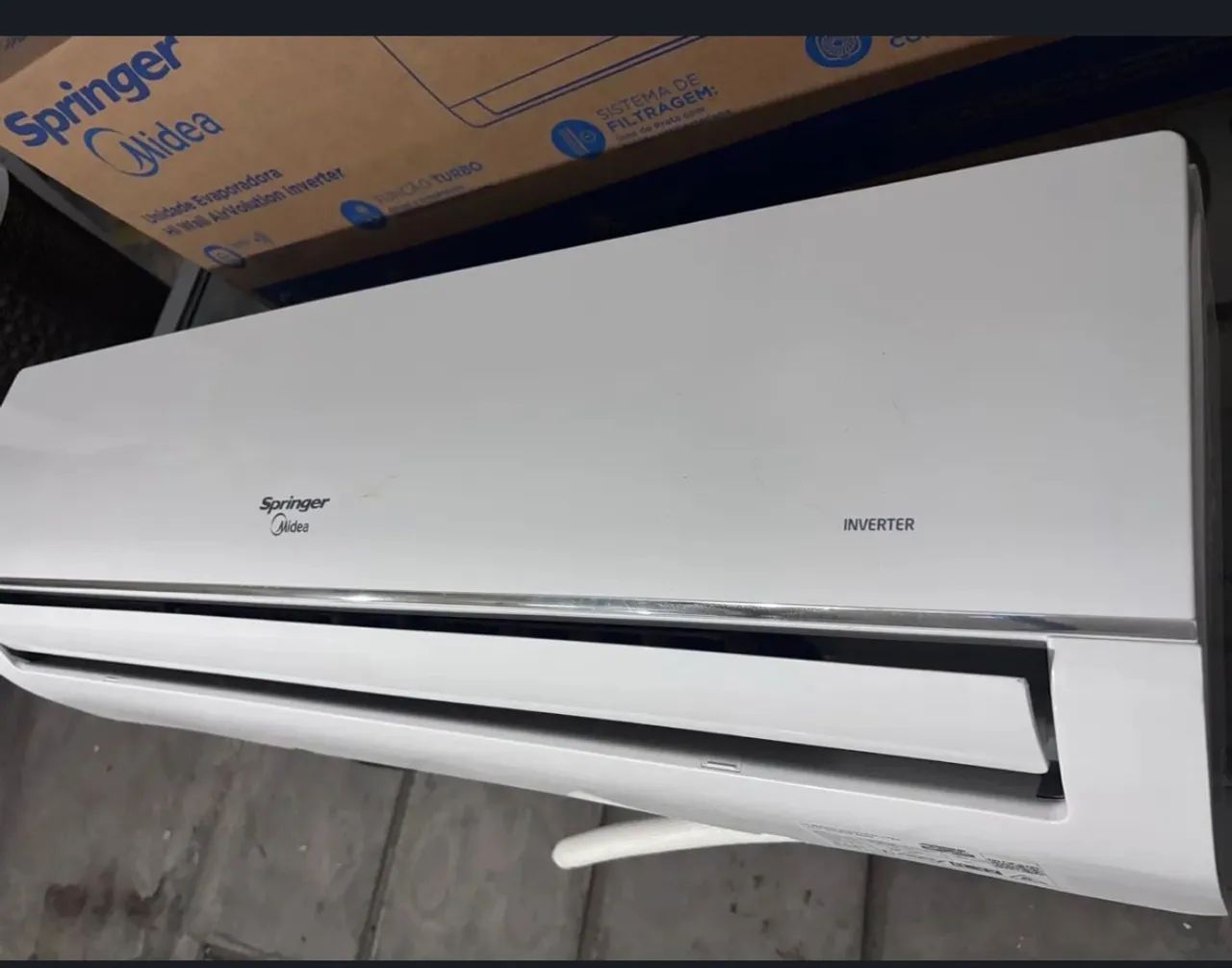 AR CONDICIONADO SPLIT MIDEA AIRVOLUTION INVERTER 18.000 BTUs - Foto 3