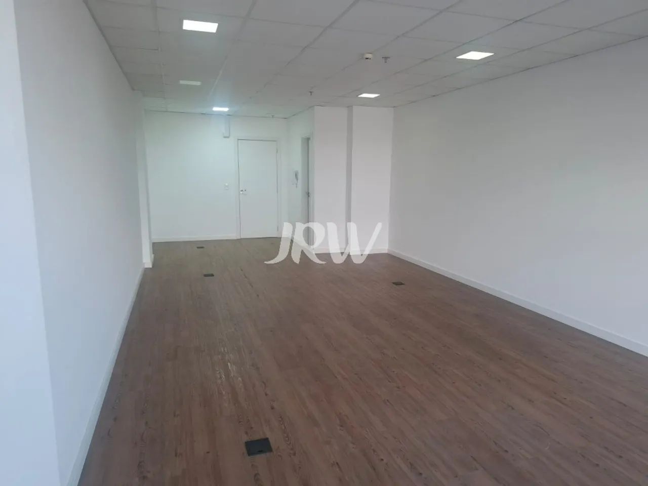 SALA COMERCIAL A VENDA NO EDIFÍCIO SKY TOWER NA CIDADE DE INDAIATUBA SP - Foto 2