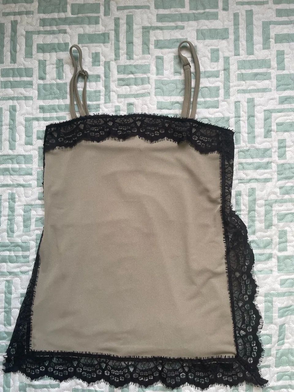 Blusa de alça com renda  - Foto 3