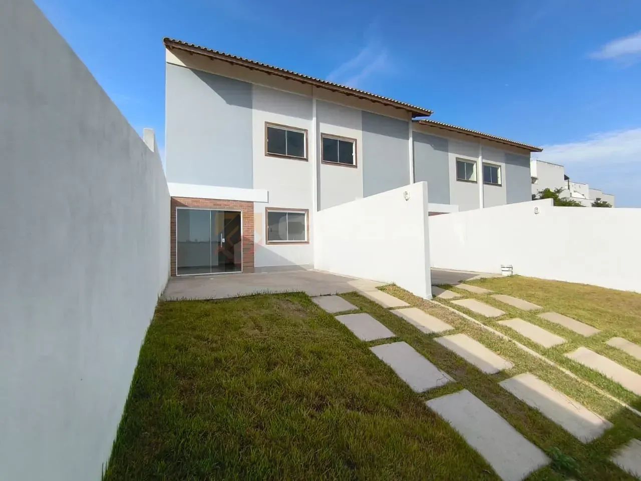 Casa duplex com 3 quartos, 3 suítes, 1 vaga  Oportunidade Casa Duplex 3 Quartos 2