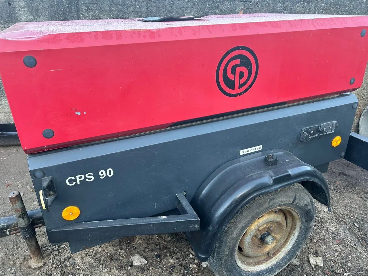 Compressor Chicago diesel Pneumatic CPS 90 90 PCM - Apenas 974 Horas - Foto 2