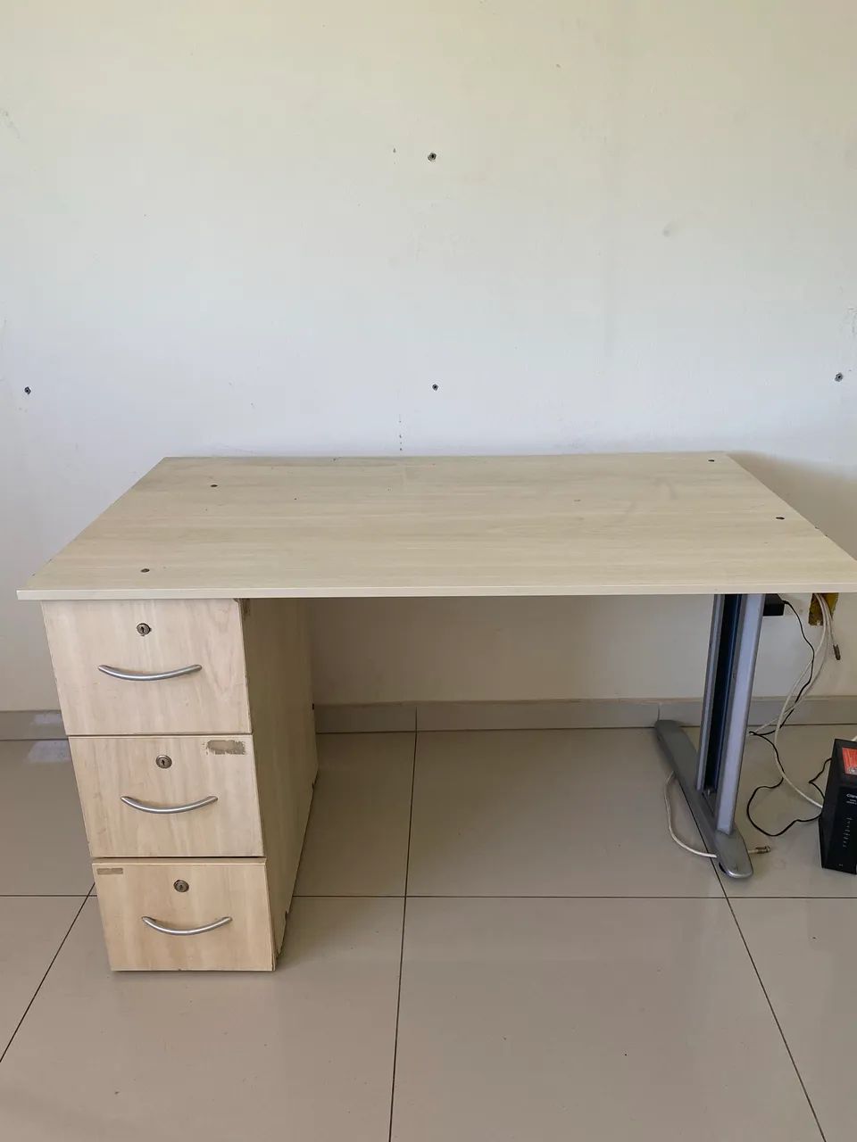 Mesa escritório e cadeira  - Foto 3