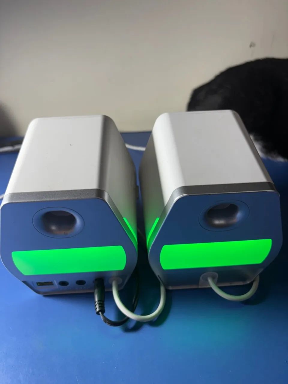 Caixa de som Edifier 2.0 Branca rgb Bluetooth  - Foto 5