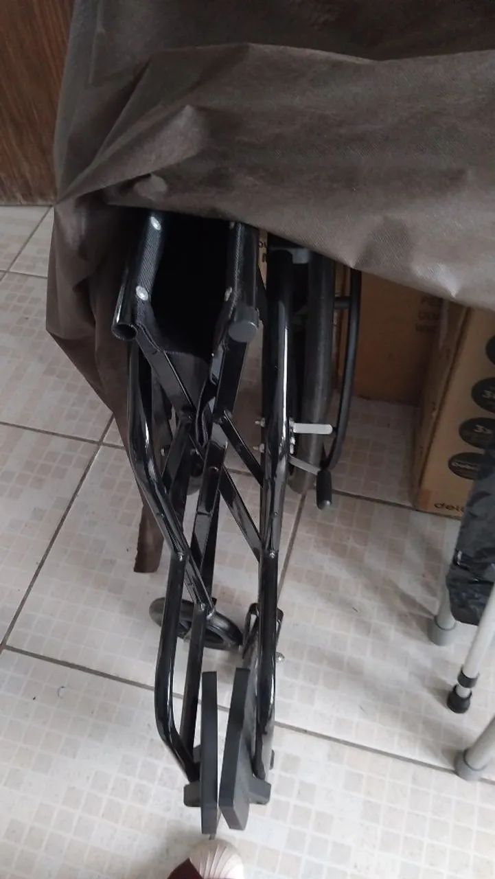 Cadeira de rodas - Foto 3