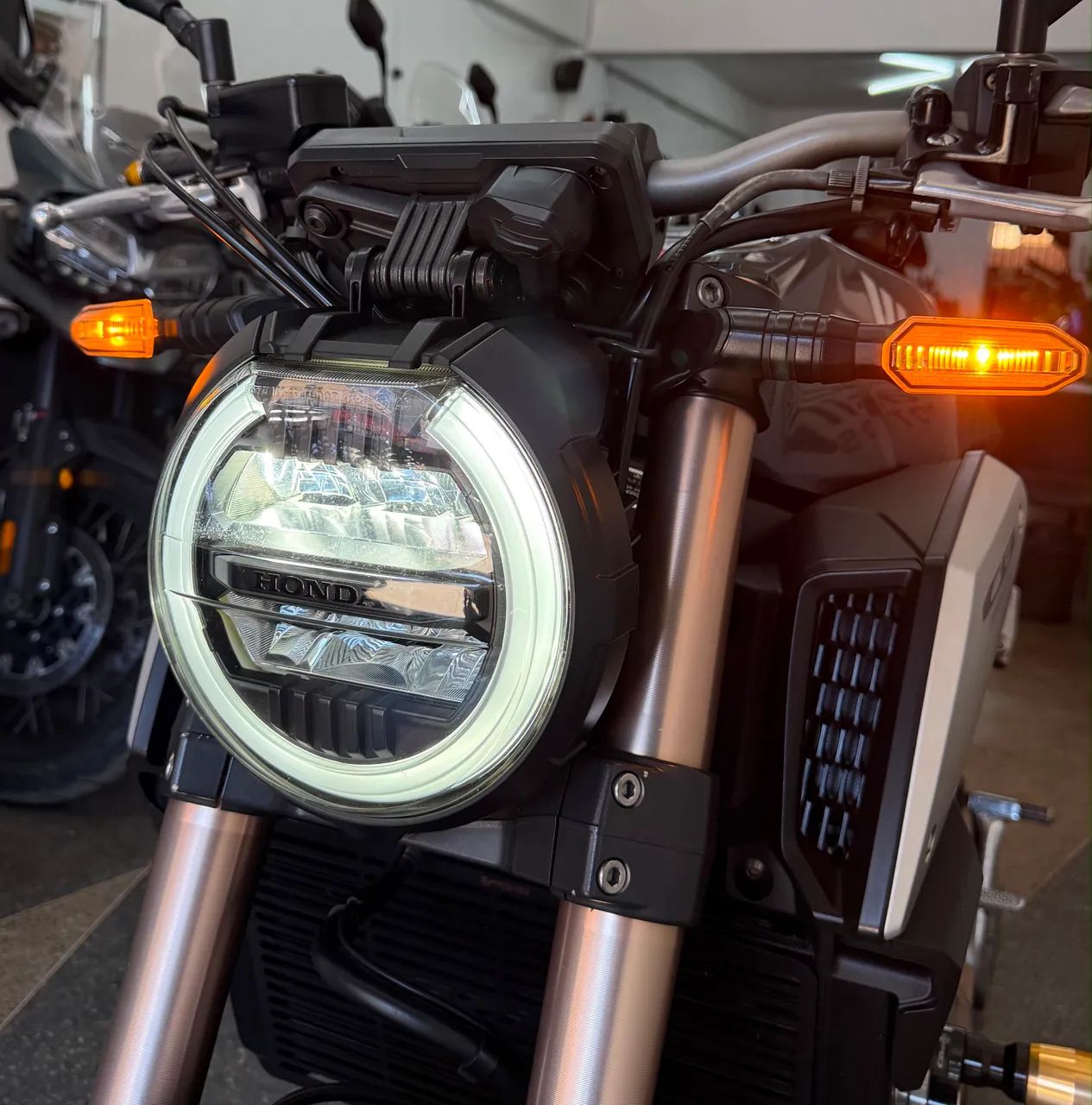 Honda CB 650R - Foto 3