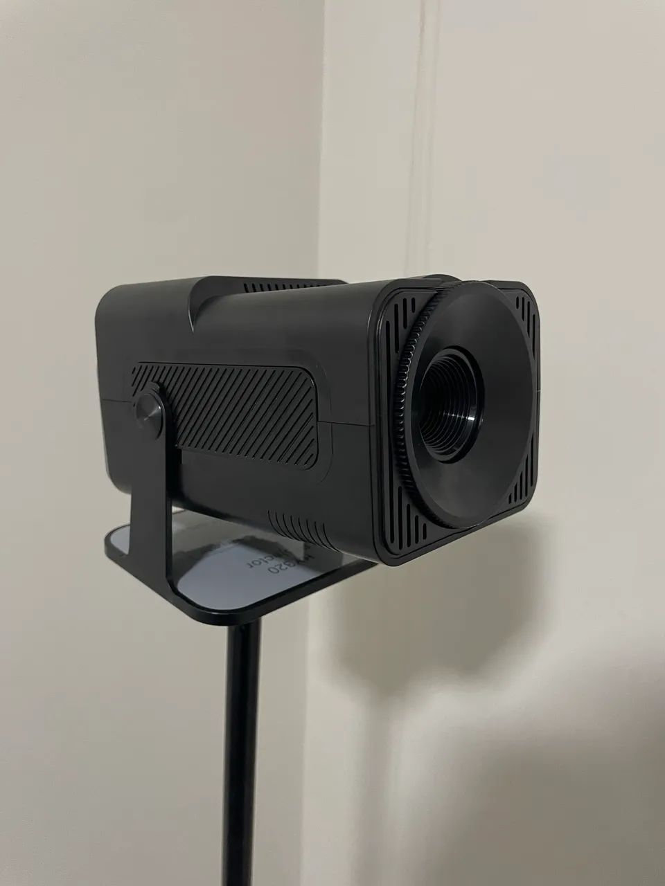 Projetor Smart HY 320 full HD  - Foto 3