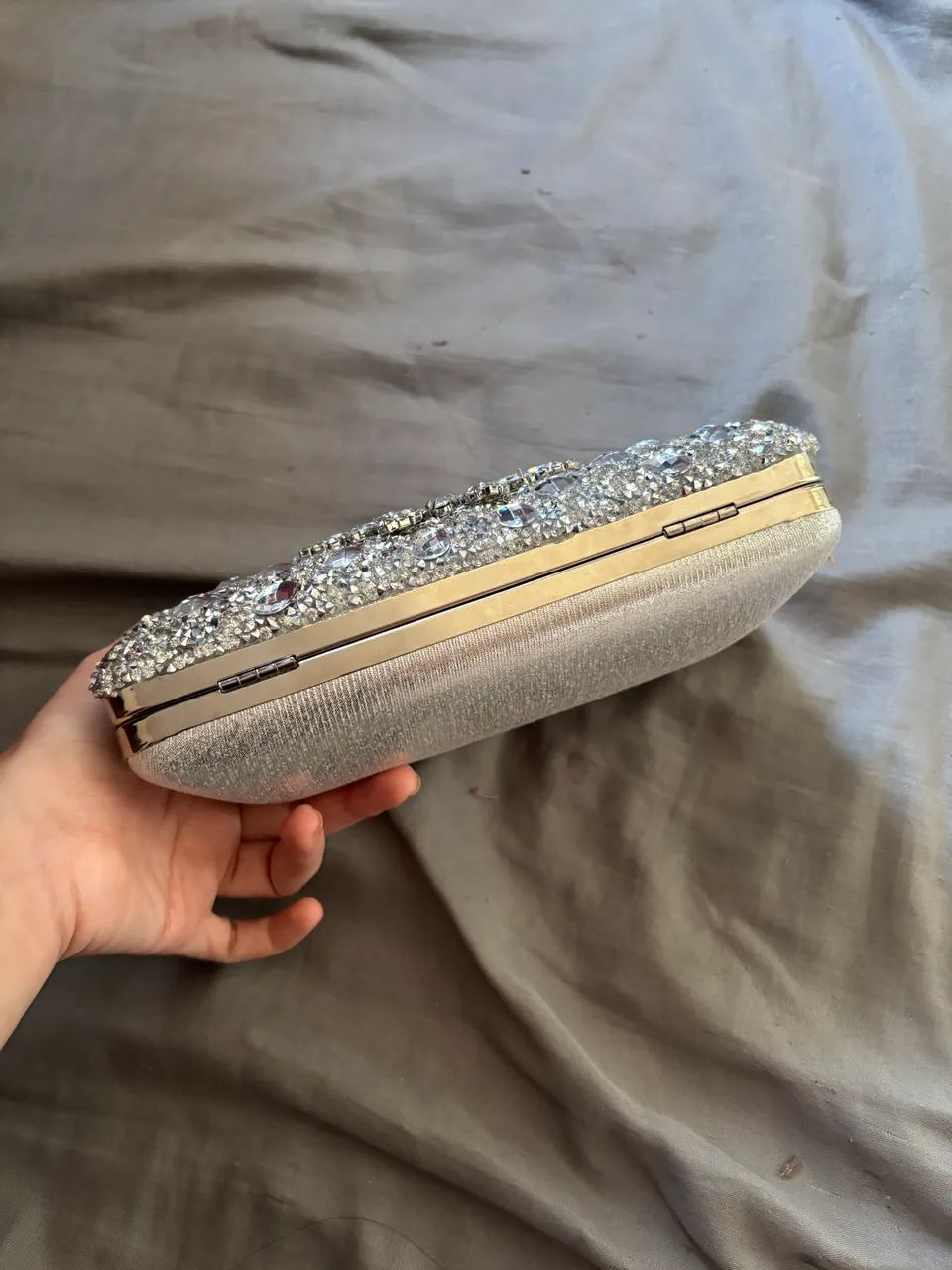 Bolsa de mão de pedraria - Foto 4