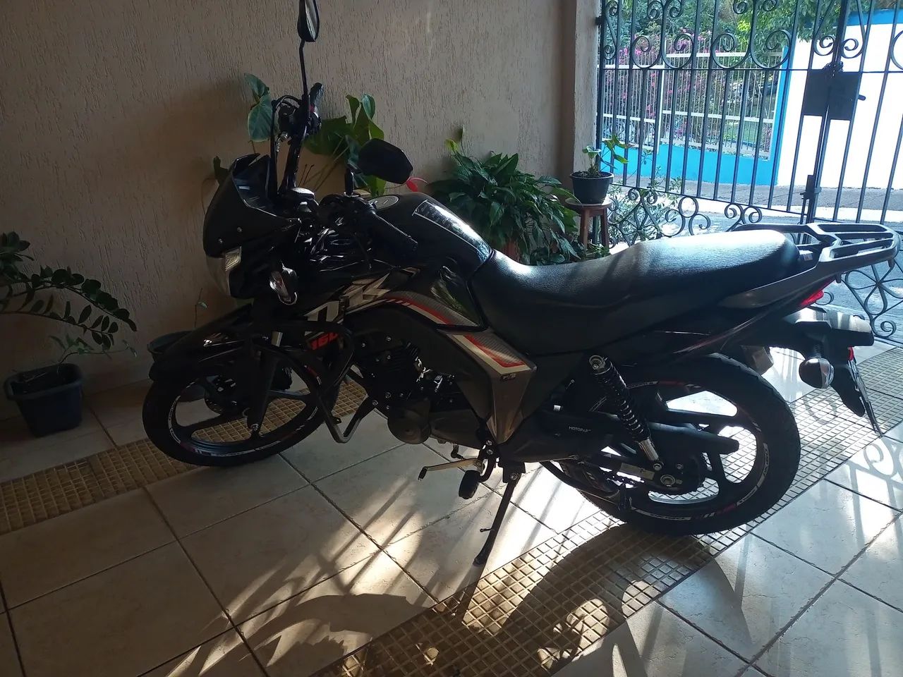 Moto DK  - Foto 3