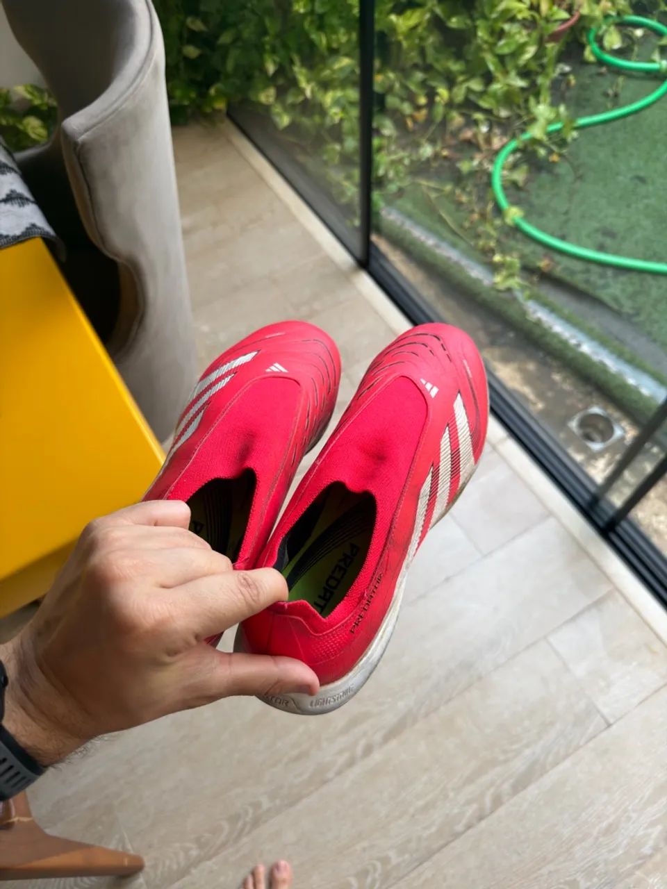 Chuteira adidas 