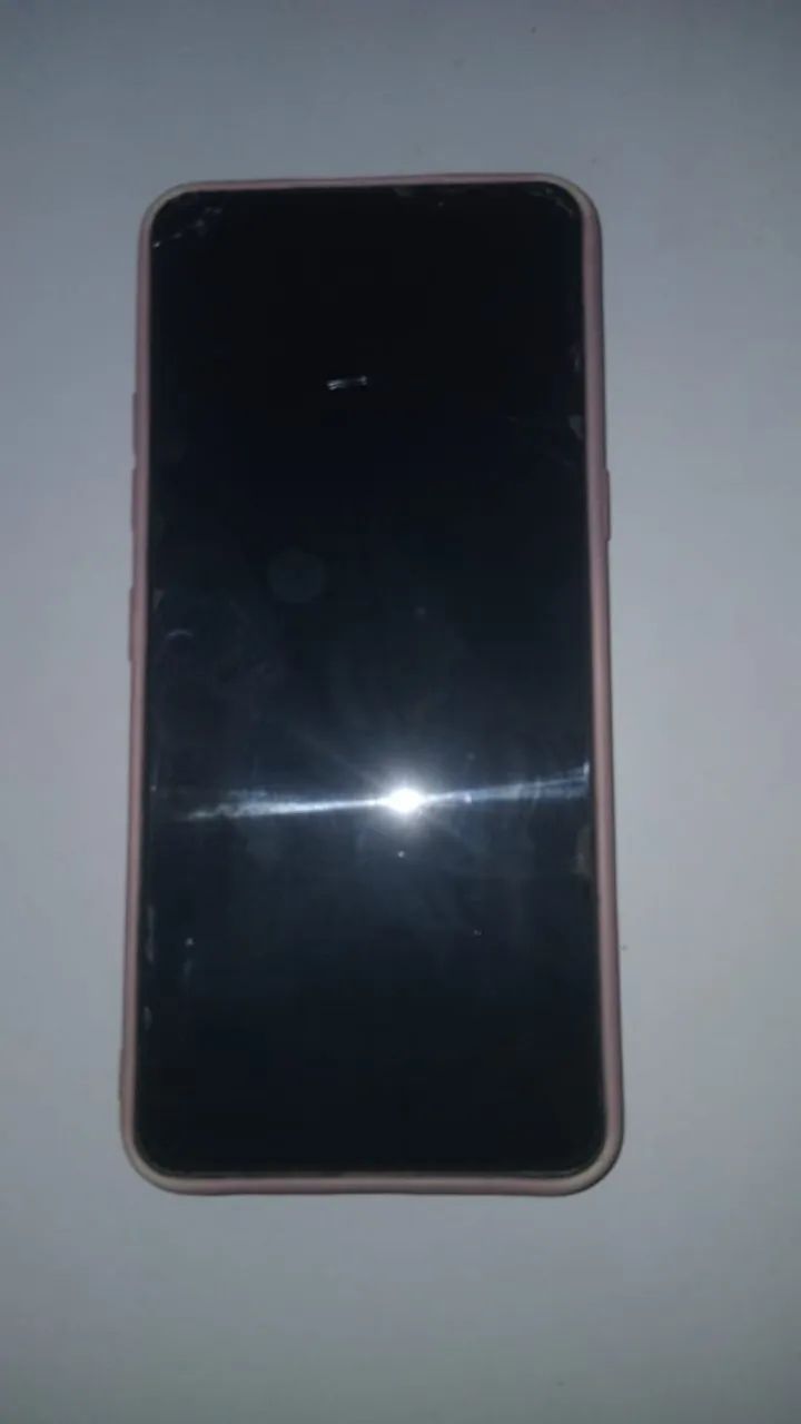 Aparelho funcionando perfeitamente, com 64 GB de armazenamento e bateria funcionando norma - Foto 2
