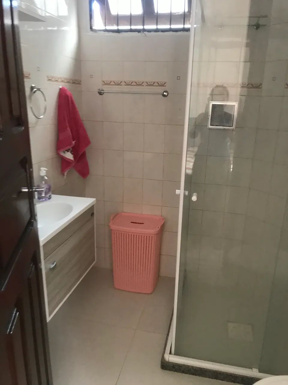 Casa 1 quarto, mobiliada, rua fechada, segurança 24 h, em Vilas Atlântico  - Foto 10