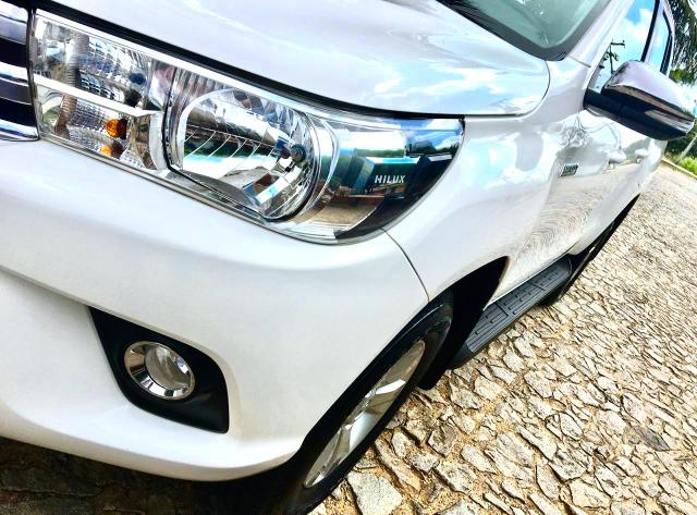 Toyota Hilux SRV 2017 é na Angel Veículos!!! - Foto 3