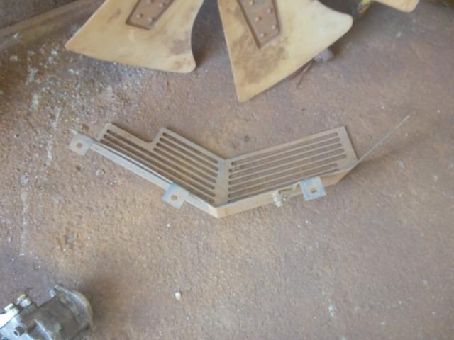 Grade da hélice E385B New Holland p/n ?