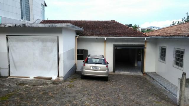 1621 - São 3 casas em terreno de 1260 m² - próxima a Base da Aeronáutica - Sul da Ilha - Foto 5