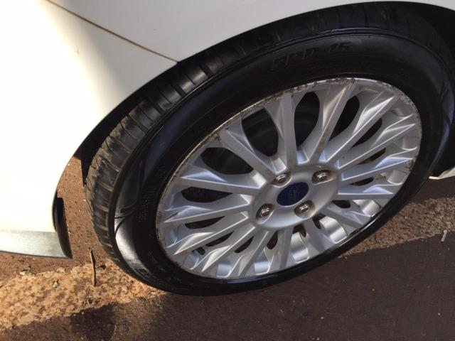 Fiesta Sedan Titanium 1.6 P. Shift 2014 - Foto 6