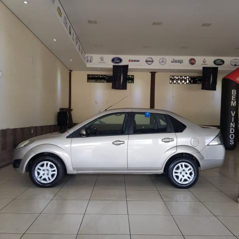Ford Fiesta Sedan 1.6 12/13 - Troco e Financio! - Foto 4