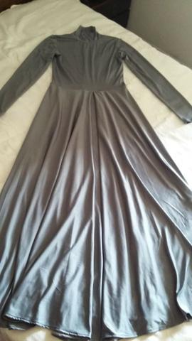 Roupas de festas seminovas - Foto 6