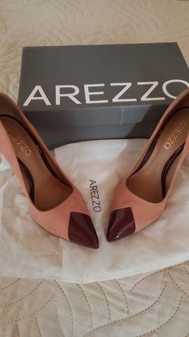 Scarpin de couro arezzo
