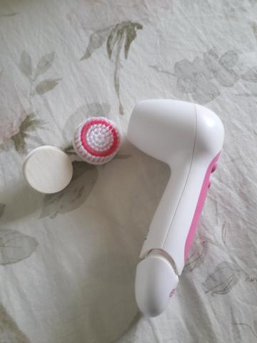 Escova eletrica facial
