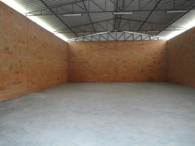 Alugo Galpão 240M2 próximo da BR101 - Foto 2