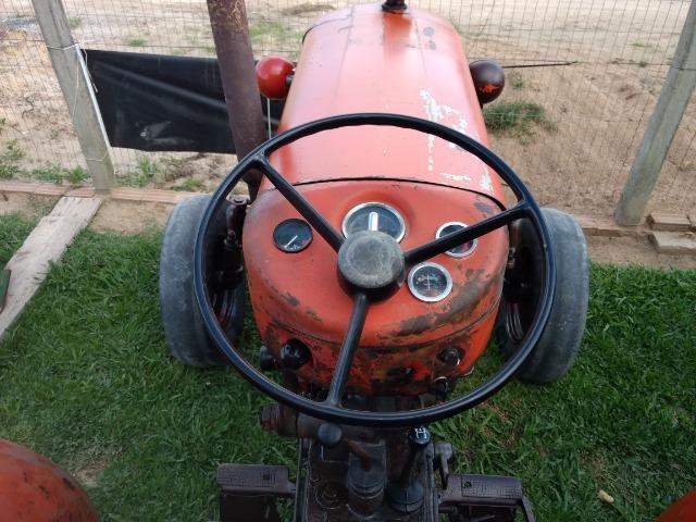 Massey 65x com implemento - Foto 3