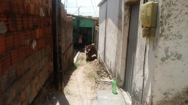 Vende-se uma casa ou troca - Foto 9