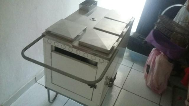 Vendo esse carro de cachorro quente semi Novo - Foto 4