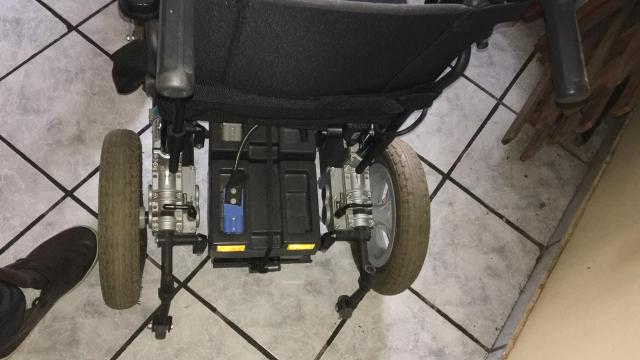Cadeira de Rodas Elétrica - Foto 4
