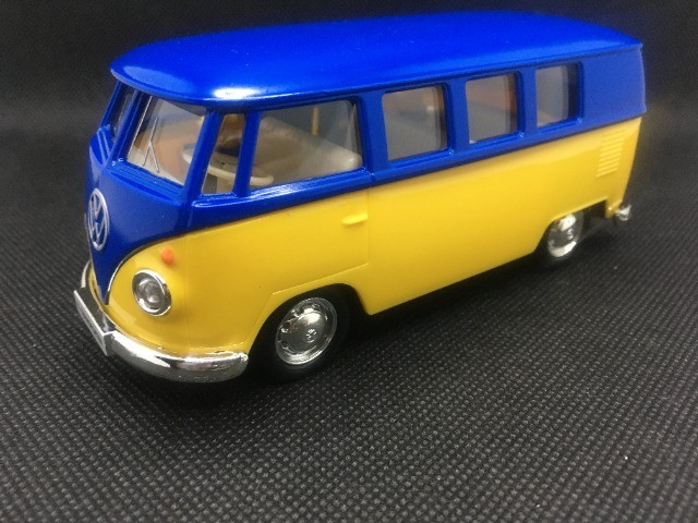 Miniatura VW Kombi Transporter