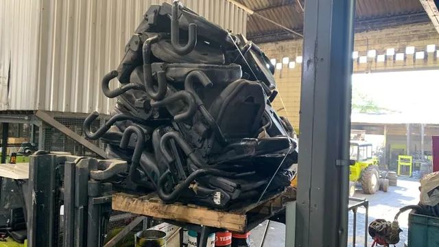 Lote com 20 bancos da empilhadeira C25L - Foto 3