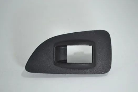Moldura Botão Vidro Traseiro Direito Fiat Linea 2010 2011 - Foto 2