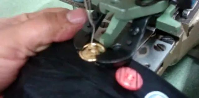 Cassear botão-máquina JUKI Mod. 372 - Foto 3