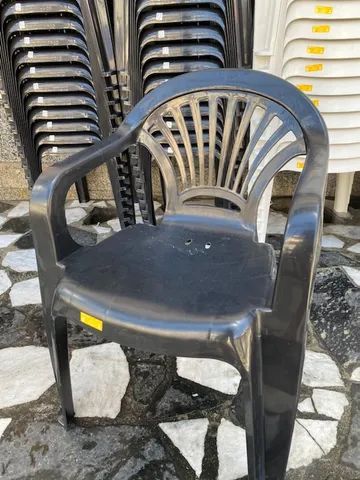 Cadeira de braço preta nova pra igreja partir de 30 R$ cada
