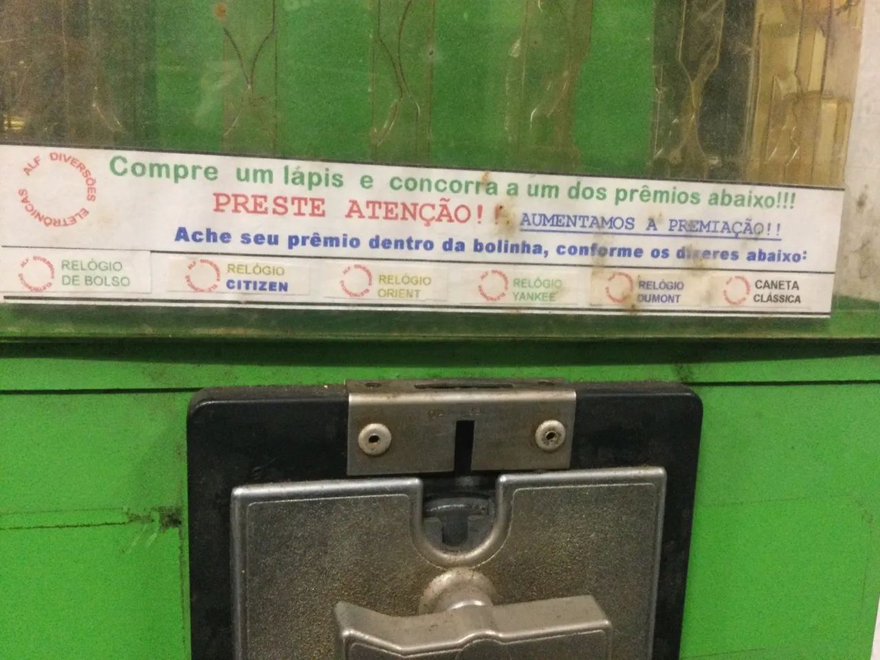 Máquina de brinde antiga - Foto 4