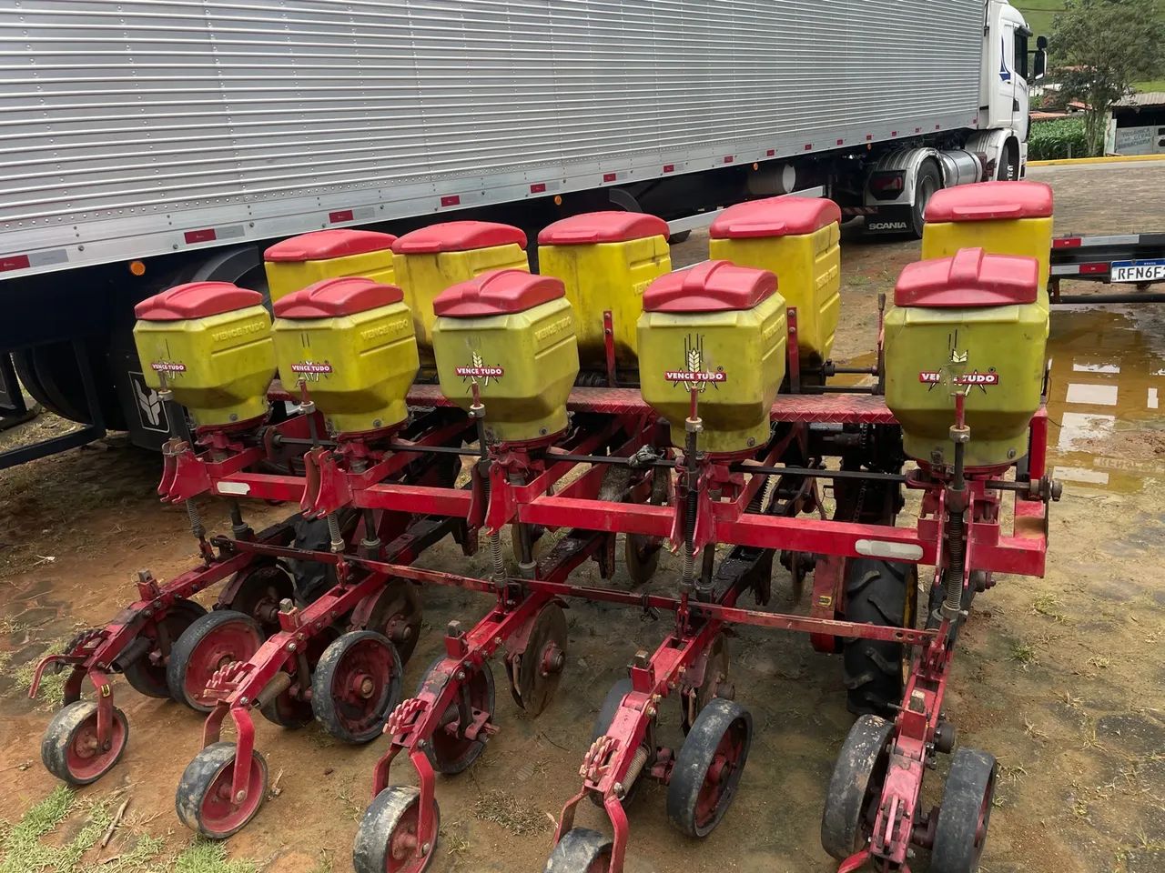 Plantadeira de milho Vence Tudo 5 linhas - Foto 2