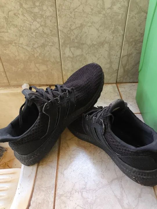 Adidas Ultraboost - Triple Black - Tam 41 - Foto 2