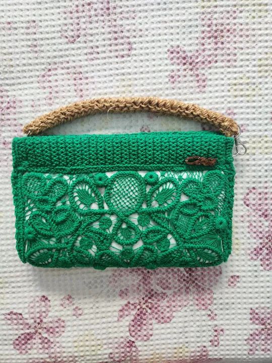 Clutch de crochê com fios ecológicos - 16x28 clutch com alça removível  - Foto 5