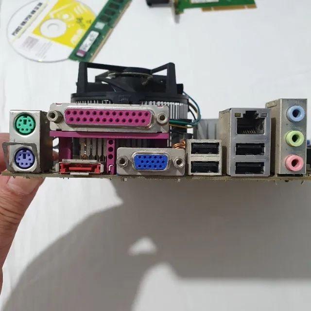Placa asus p5vd2vm completa com processador , cooler , memória , espelho , funciona ok - Foto 4