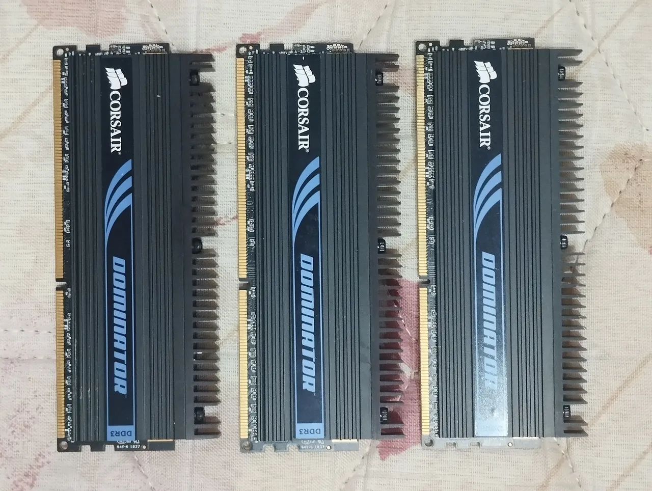 3x Memórias Corsair Dominator DDR3