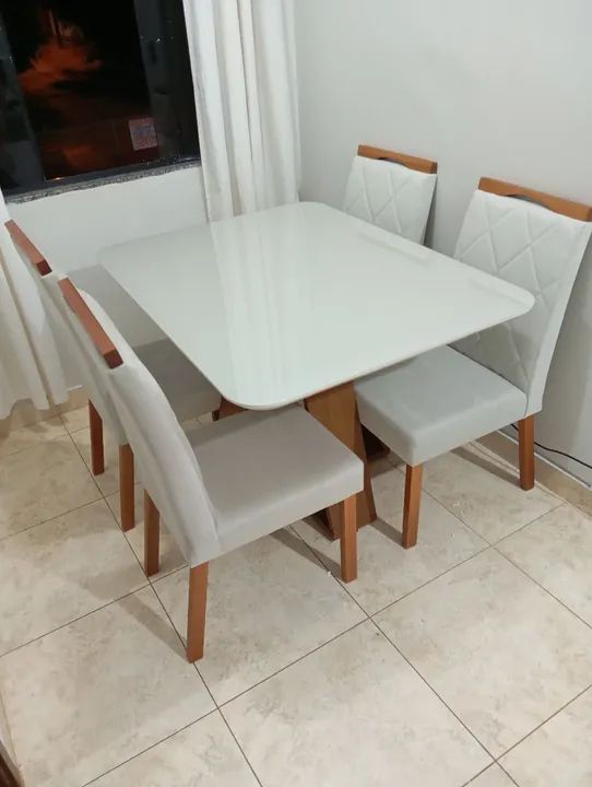 Mesa de jantar 4 lugares 1,20x90 chilee