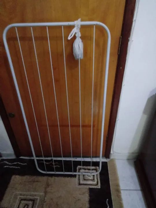 Varal de teto. Completo.