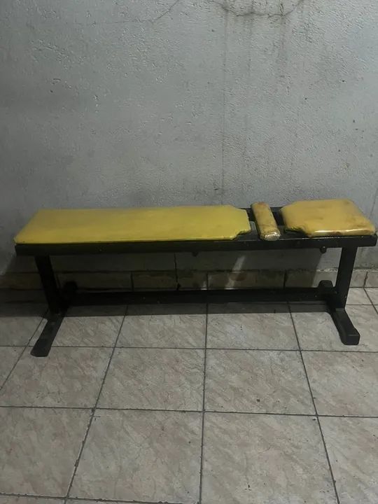 Banco para musculação, barra w, barra supino , anilhas - Foto 4