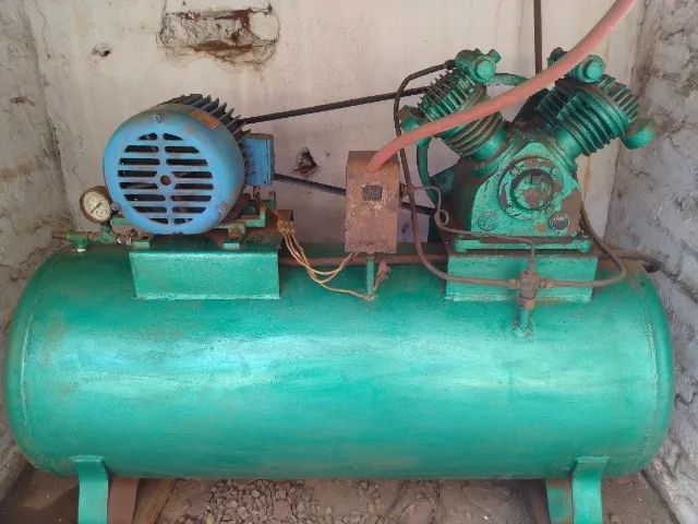 Compressor Douat 250 Litros. - Foto 2