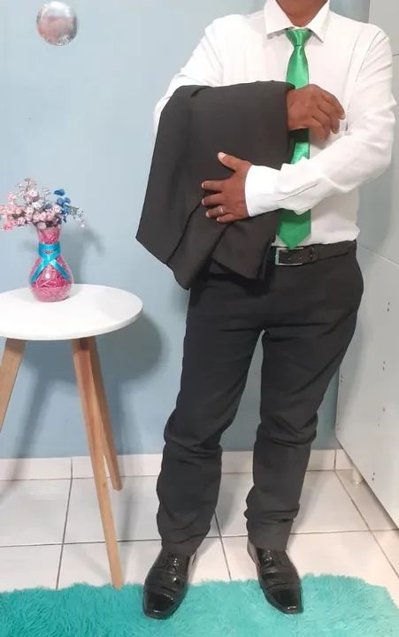 Terno Masculino Preto Novo para aluguel - Foto 4