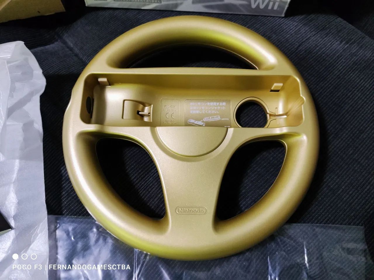 Volante para Wii Dourado na Caixa Bem Conservado - Foto 4