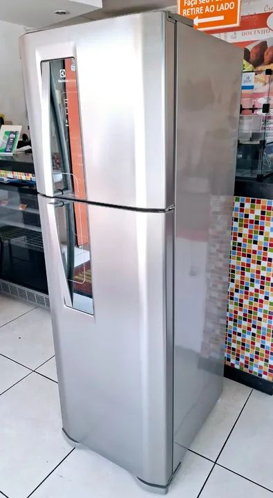 Geladeira Electrolux Duplex FrostFree Inox  - Impecável  - 382Litros - Retirar próximo Av 